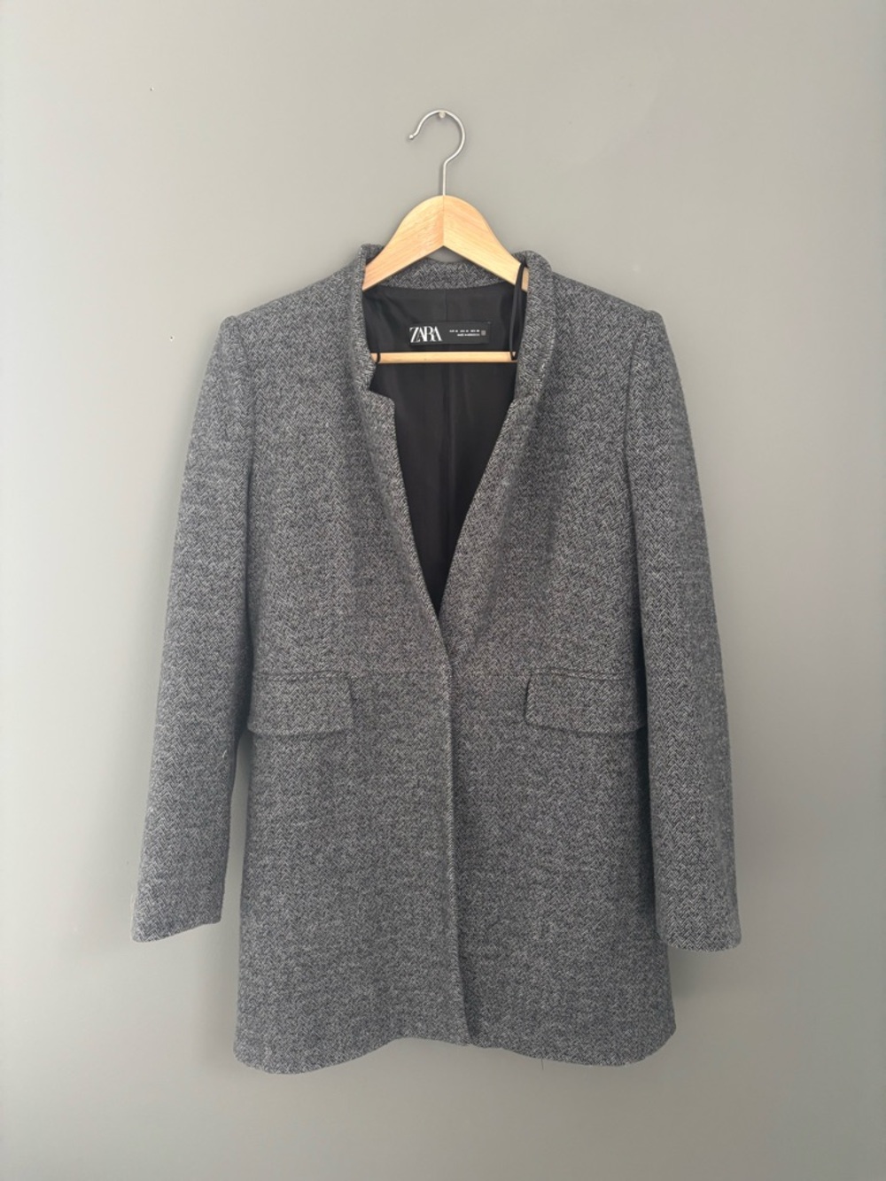 Zara Gray Collarless Tweed Blazer Coat | Size Medium